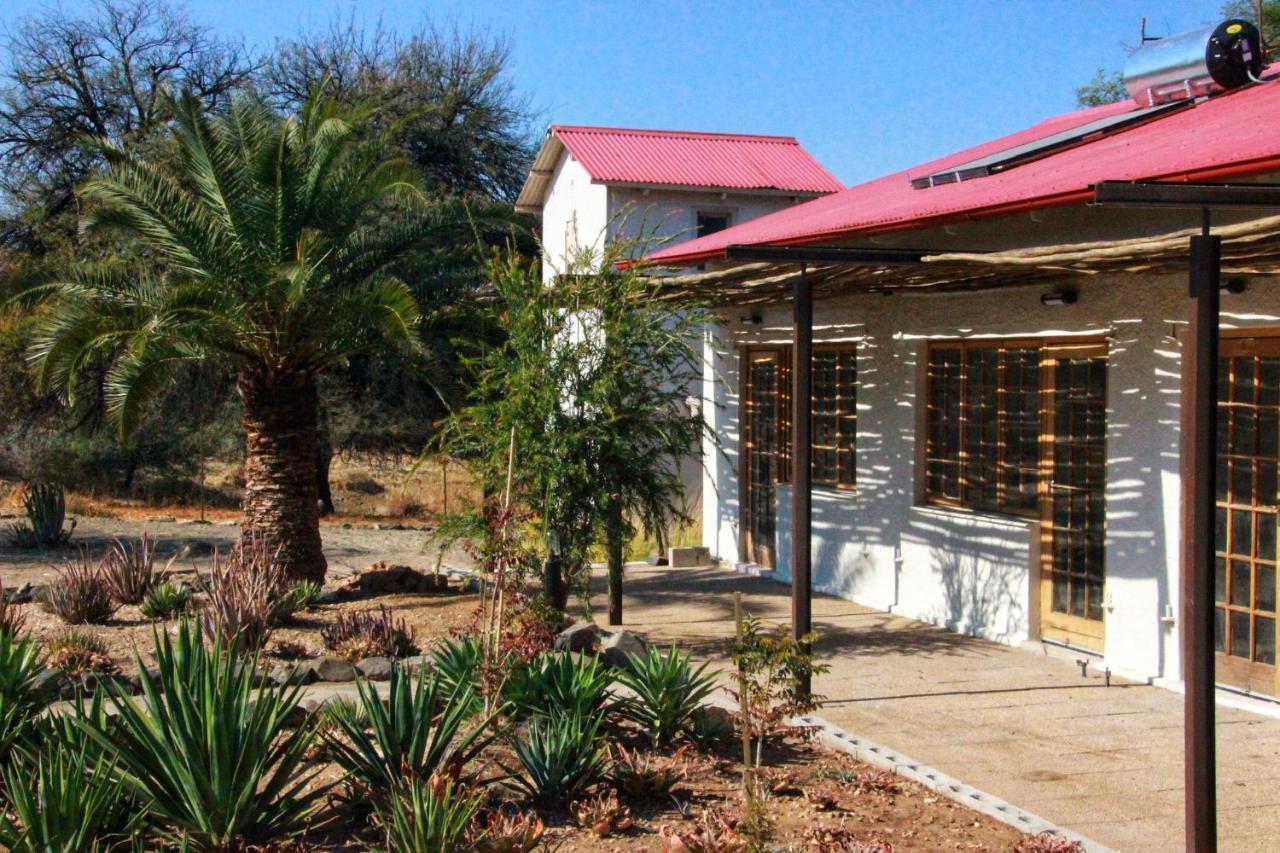 Vila Otjisazu Guest Farm Khorusepa Exteriér fotografie